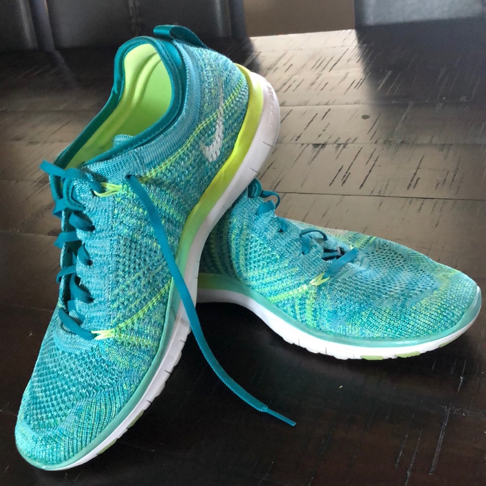 Nike Free TR Flyknit shoes
